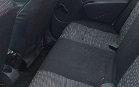 Renault Logan I, 2012 год, 140 000 рублей, 5 фотография