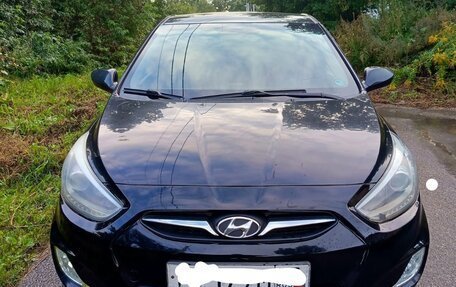 Hyundai Solaris II рестайлинг, 2013 год, 930 000 рублей, 15 фотография