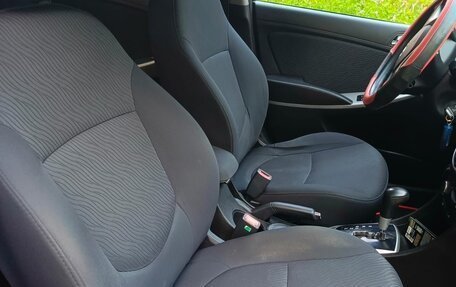 Hyundai Solaris II рестайлинг, 2013 год, 930 000 рублей, 10 фотография