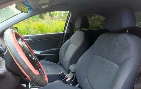 Hyundai Solaris II рестайлинг, 2013 год, 930 000 рублей, 9 фотография