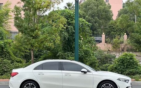 Mercedes-Benz A-Класс, 2022 год, 2 550 000 рублей, 7 фотография