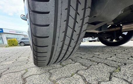 Volkswagen Multivan T6 рестайлинг, 2021 год, 4 980 000 рублей, 12 фотография