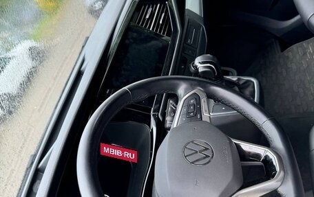 Volkswagen Multivan T6 рестайлинг, 2021 год, 4 980 000 рублей, 19 фотография