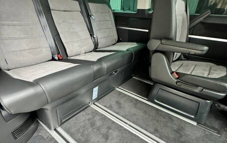 Volkswagen Multivan T6 рестайлинг, 2021 год, 4 980 000 рублей, 24 фотография