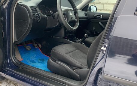 Volkswagen Golf IV, 2003 год, 330 000 рублей, 5 фотография