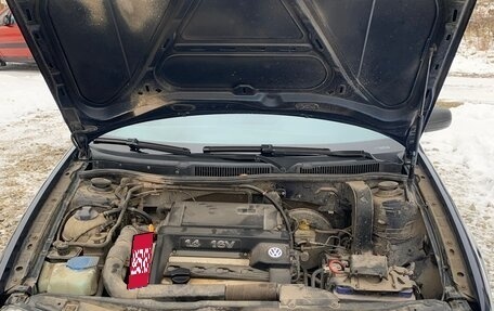 Volkswagen Golf IV, 2003 год, 330 000 рублей, 2 фотография