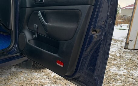 Volkswagen Golf IV, 2003 год, 330 000 рублей, 14 фотография