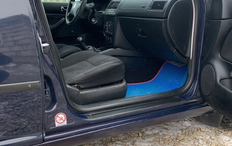 Volkswagen Golf IV, 2003 год, 330 000 рублей, 15 фотография