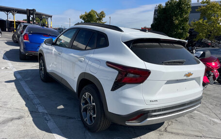 Chevrolet Trax, 2025 год, 2 100 000 рублей, 4 фотография