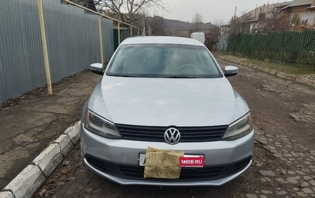 Volkswagen Jetta VI, 2011 год, 800 000 рублей, 9 фотография