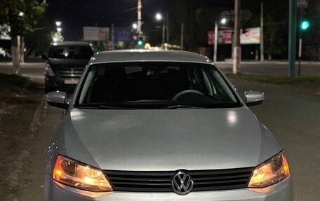 Volkswagen Jetta VI, 2011 год, 800 000 рублей, 1 фотография