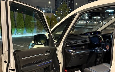 Honda Stepwgn IV, 2021 год, 2 850 000 рублей, 9 фотография