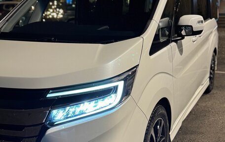 Honda Stepwgn IV, 2021 год, 2 850 000 рублей, 4 фотография
