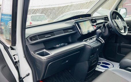 Honda Stepwgn IV, 2021 год, 2 850 000 рублей, 18 фотография