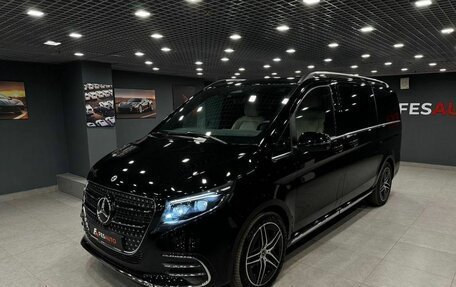 Mercedes-Benz V-Класс, 2024 год, 13 690 000 рублей, 2 фотография