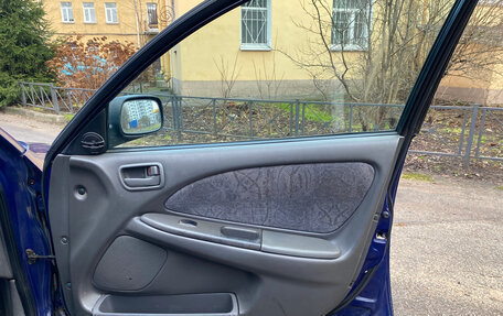 Toyota Avensis III рестайлинг, 1999 год, 205 000 рублей, 11 фотография