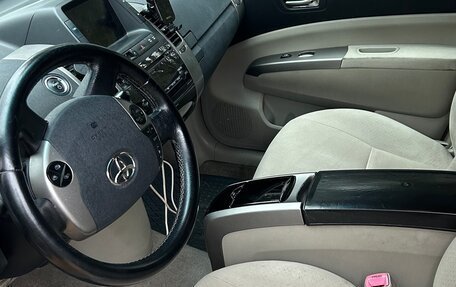 Toyota Prius, 2008 год, 750 000 рублей, 6 фотография