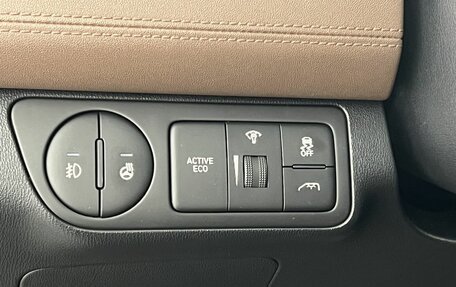 Hyundai Grand Starex Grand Starex I рестайлинг 2, 2018 год, 3 450 000 рублей, 18 фотография