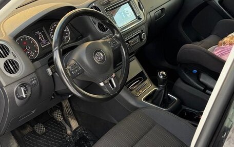 Volkswagen Tiguan I, 2011 год, 900 000 рублей, 8 фотография
