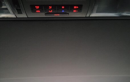 Volkswagen Caravelle T5, 2013 год, 2 000 000 рублей, 15 фотография