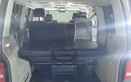 Volkswagen Caravelle T5, 2013 год, 2 000 000 рублей, 16 фотография