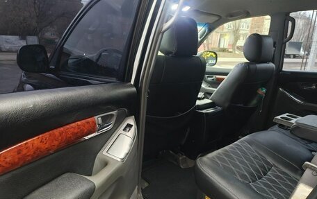 Toyota Land Cruiser Prado 120 рестайлинг, 2008 год, 2 600 000 рублей, 20 фотография