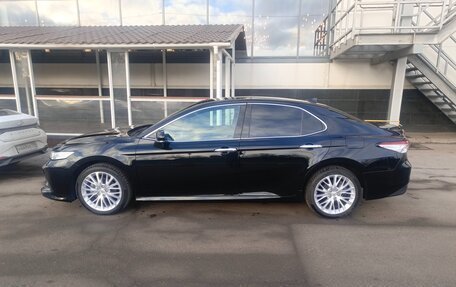 Toyota Camry, 2020 год, 3 500 000 рублей, 4 фотография