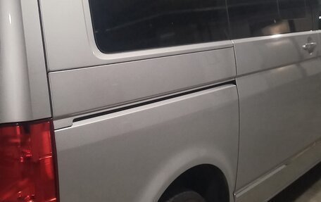 Volkswagen Caravelle T6 рестайлинг, 2021 год, 5 400 000 рублей, 2 фотография