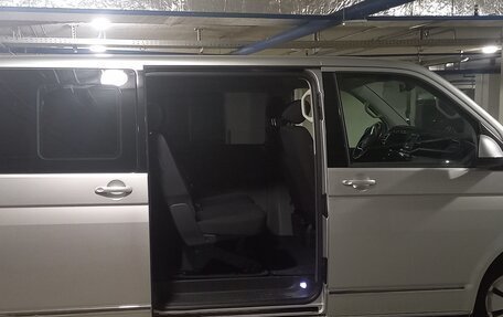 Volkswagen Caravelle T6 рестайлинг, 2021 год, 5 400 000 рублей, 16 фотография