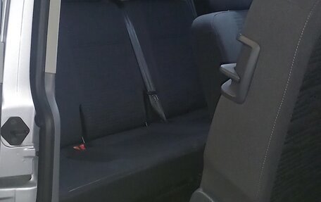 Volkswagen Caravelle T6 рестайлинг, 2021 год, 5 400 000 рублей, 20 фотография