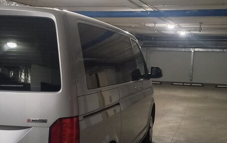Volkswagen Caravelle T6 рестайлинг, 2021 год, 5 400 000 рублей, 37 фотография