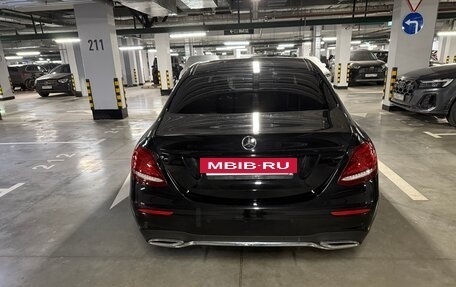 Mercedes-Benz E-Класс, 2018 год, 5 500 000 рублей, 4 фотография