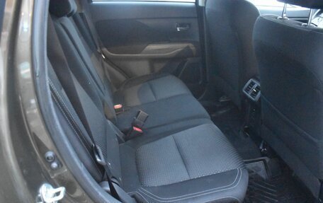 Mitsubishi Outlander III рестайлинг 3, 2019 год, 1 734 000 рублей, 11 фотография