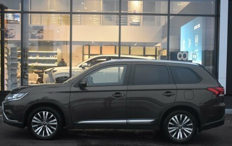 Mitsubishi Outlander III рестайлинг 3, 2019 год, 1 734 000 рублей, 8 фотография