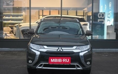 Mitsubishi Outlander III рестайлинг 3, 2019 год, 1 734 000 рублей, 2 фотография