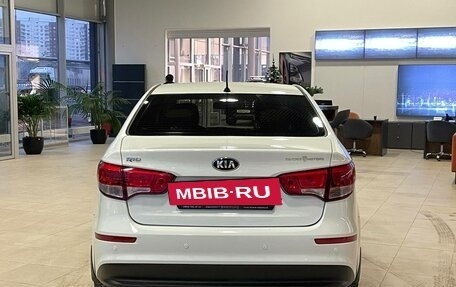 KIA Rio III рестайлинг, 2016 год, 1 298 000 рублей, 5 фотография