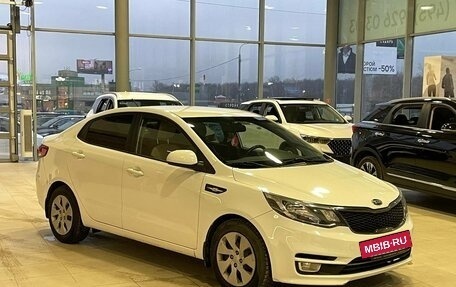 KIA Rio III рестайлинг, 2016 год, 1 298 000 рублей, 2 фотография