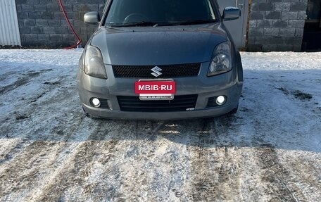 Suzuki Swift III, 2005 год, 590 979 рублей, 3 фотография