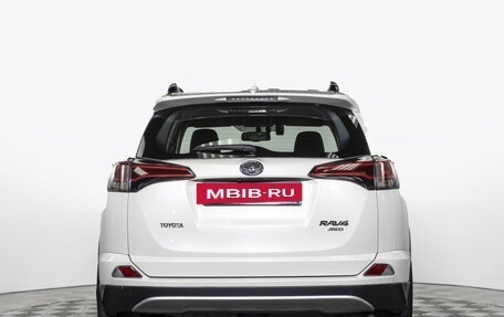 Toyota RAV4, 2017 год, 2 625 000 рублей, 6 фотография