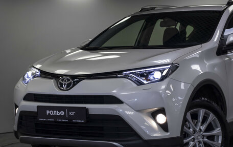 Toyota RAV4, 2017 год, 2 625 000 рублей, 21 фотография