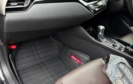 Toyota C-HR I рестайлинг, 2018 год, 2 100 000 рублей, 9 фотография