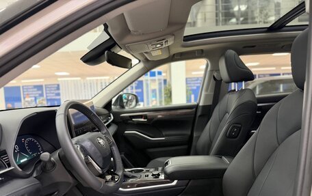 Toyota Highlander, 2025 год, 5 890 000 рублей, 8 фотография