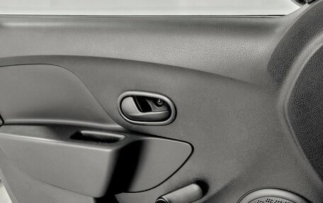 Renault Sandero II рестайлинг, 2018 год, 920 000 рублей, 9 фотография