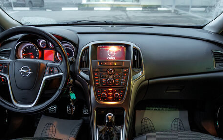 Opel Astra J, 2011 год, 685 000 рублей, 13 фотография