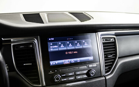 Porsche Macan I рестайлинг, 2017 год, 2 998 000 рублей, 14 фотография