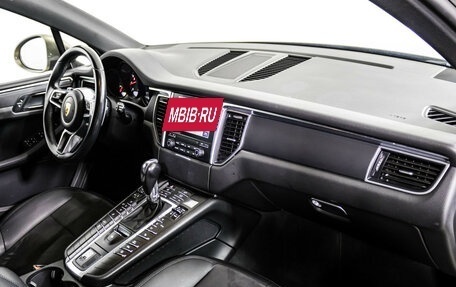 Porsche Macan I рестайлинг, 2017 год, 2 998 000 рублей, 9 фотография