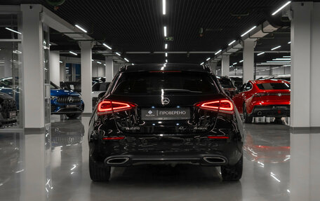 Mercedes-Benz A-Класс, 2018 год, 2 660 000 рублей, 6 фотография