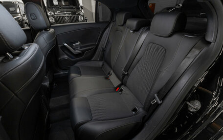 Mercedes-Benz A-Класс, 2018 год, 2 660 000 рублей, 12 фотография