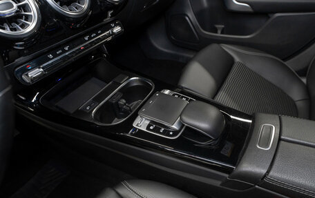 Mercedes-Benz A-Класс, 2018 год, 2 660 000 рублей, 13 фотография