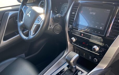 Mitsubishi Pajero Sport III рестайлинг, 2021 год, 3 465 000 рублей, 12 фотография